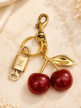 Louis Vuitton Authentic Gold Padlock 🔑 Key + Stylish Bag Unbranded Cherry Charm